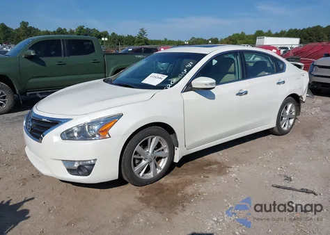 2015 Nissan Altima 2.5 Sl from USA, damaged, VIN 1N4AL3AP1FC130200